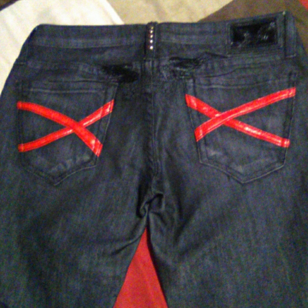 Skinny Robin's jeans